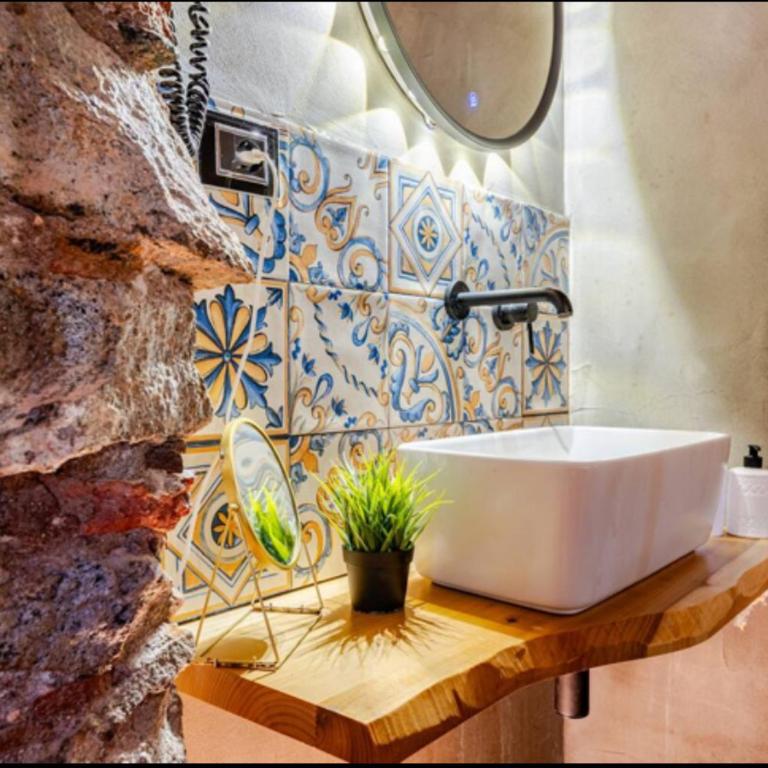 Spazio apartments Suite Crociferi - Studio with Balcony - 10
