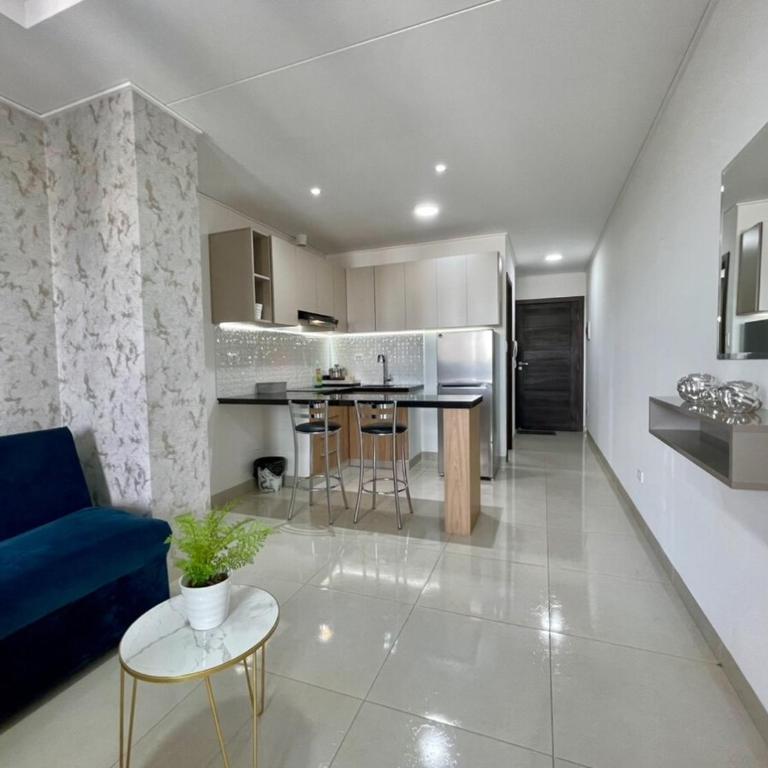 Amplio Studio con terraza privada en Equipetrol - Apartamento de 2 dormitorios - 5