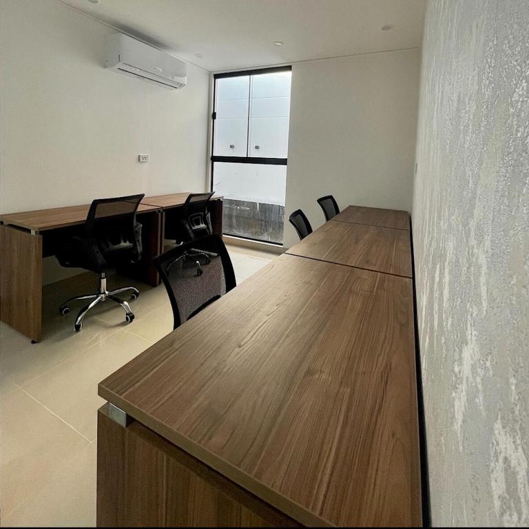 Amplio Studio con terraza privada en Equipetrol - Apartamento de 2 dormitorios - 15