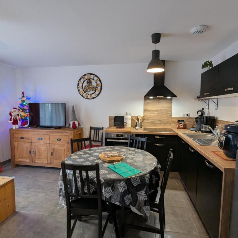Appartement cocooning au cœur des Hautes-Vosges avec terrasse et parking privé - FR-1-589-841 - Appartement - 12