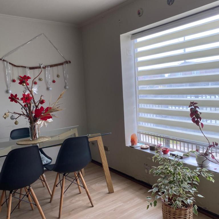 Bella casa con excelente ubicación en Puerto Montt - Three-Bedroom House - 2