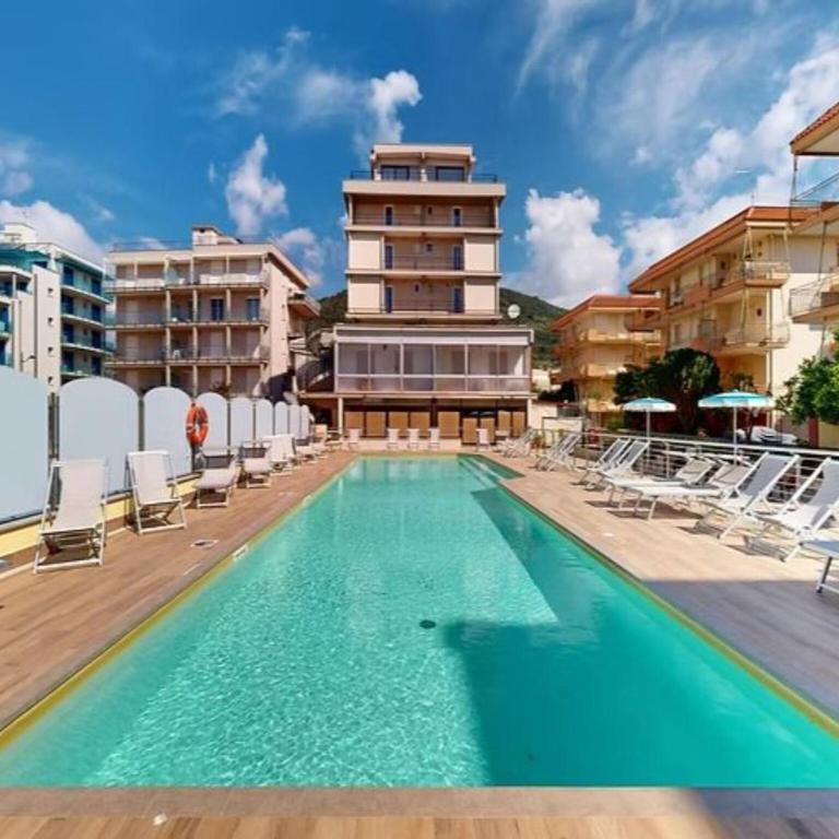 Relaxed Coastal Stay in Pietra Ligure - Appartamento con 1 Camera da Letto - 6