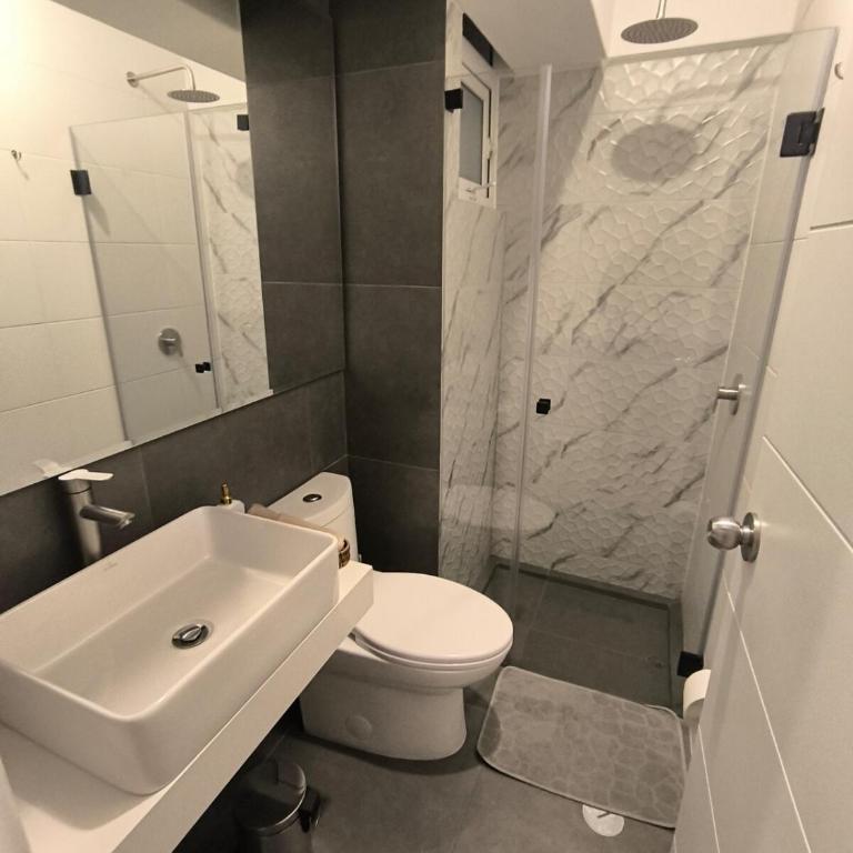 Departamento de estreno en zona exclusiva Cayma - Three-Bedroom Apartment - 19