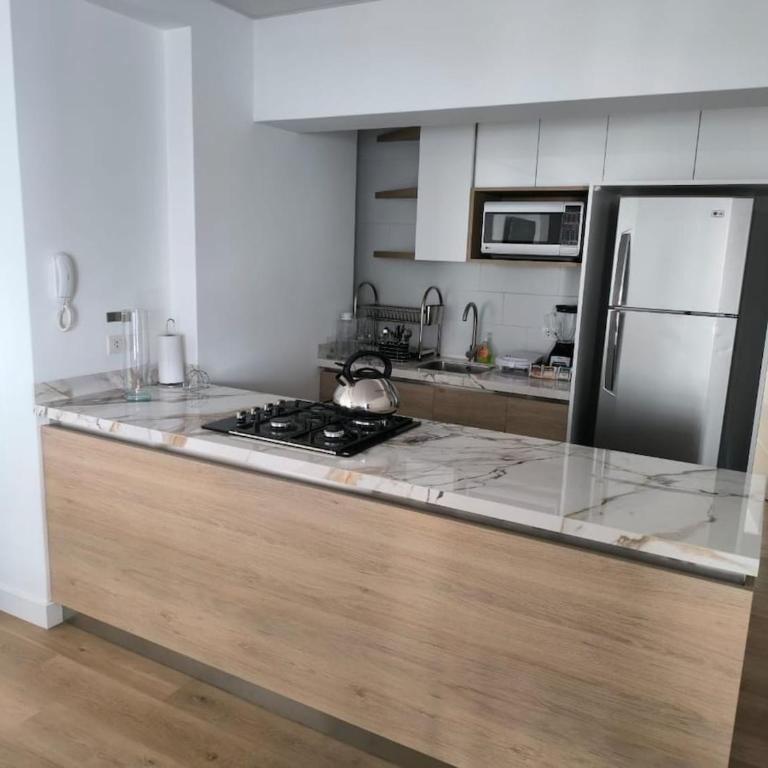 Departamento de estreno en zona exclusiva Cayma - Three-Bedroom Apartment - 8