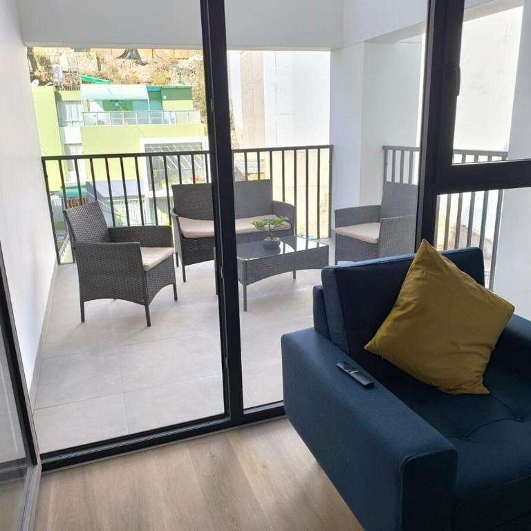 Departamento de estreno en zona exclusiva Cayma - Three-Bedroom Apartment - 5
