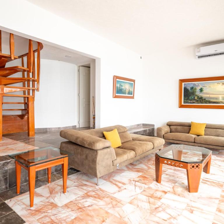 Hotel y Museo Casa Turquesa - Two-Bedroom Suite - 4