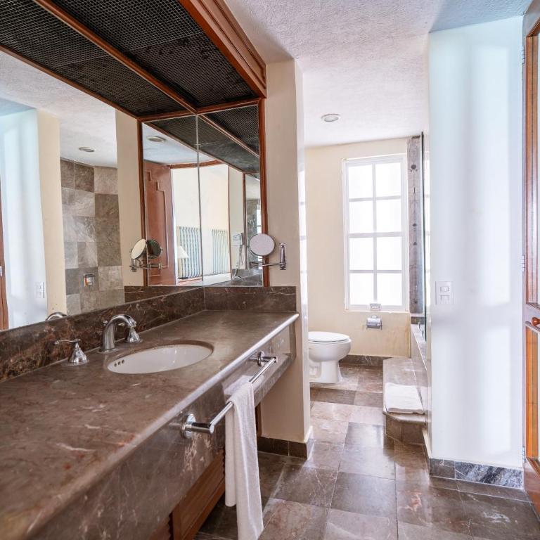 Hotel y Museo Casa Turquesa - Two-Bedroom House - 15