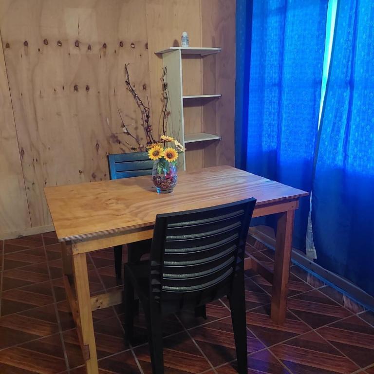 Hostal Verde Vida - Family Room with Private Bathroom - 24