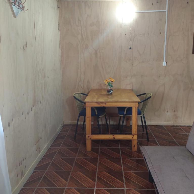 Hostal Verde Vida - Family Room with Private Bathroom - 19