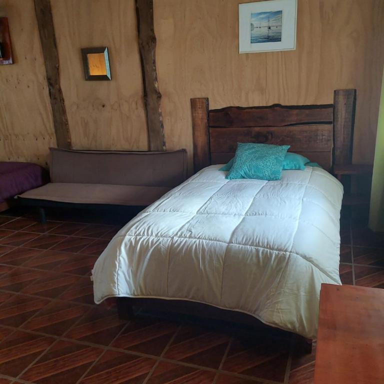 Hostal Verde Vida - Family Room with Private Bathroom - 6