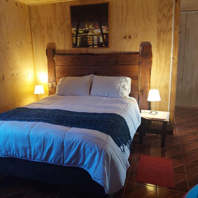 Hostal Verde Vida - Family Room with Private Bathroom - 10