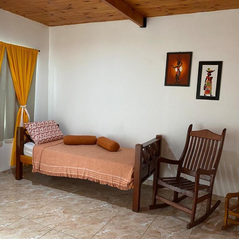 Casa Quinta con pileta - Corrientes - Two-Bedroom House - 11