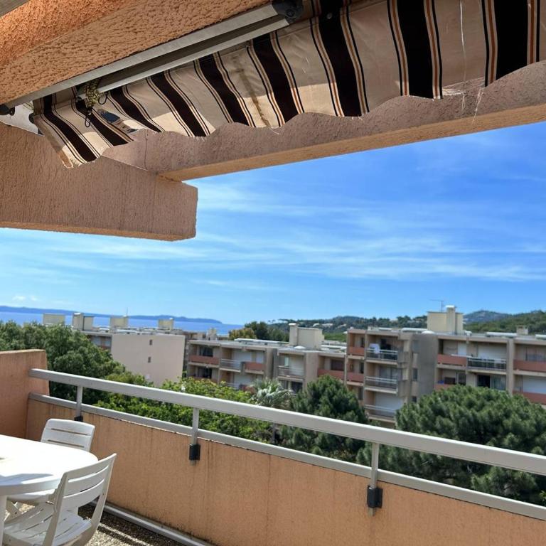 Duplex à Bormes-les-Mimosas, proche plage, garage - FR-1-251-910 - Appartamento - 6