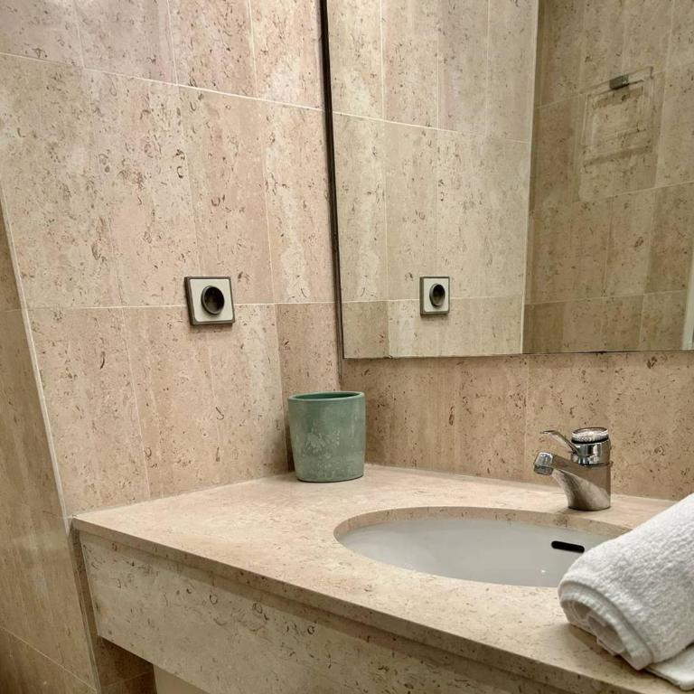 Appartement Contemporain 2 Pièces – Villeneuve-Loubet Plage - FR-1-252A-139 - Appartement - 9