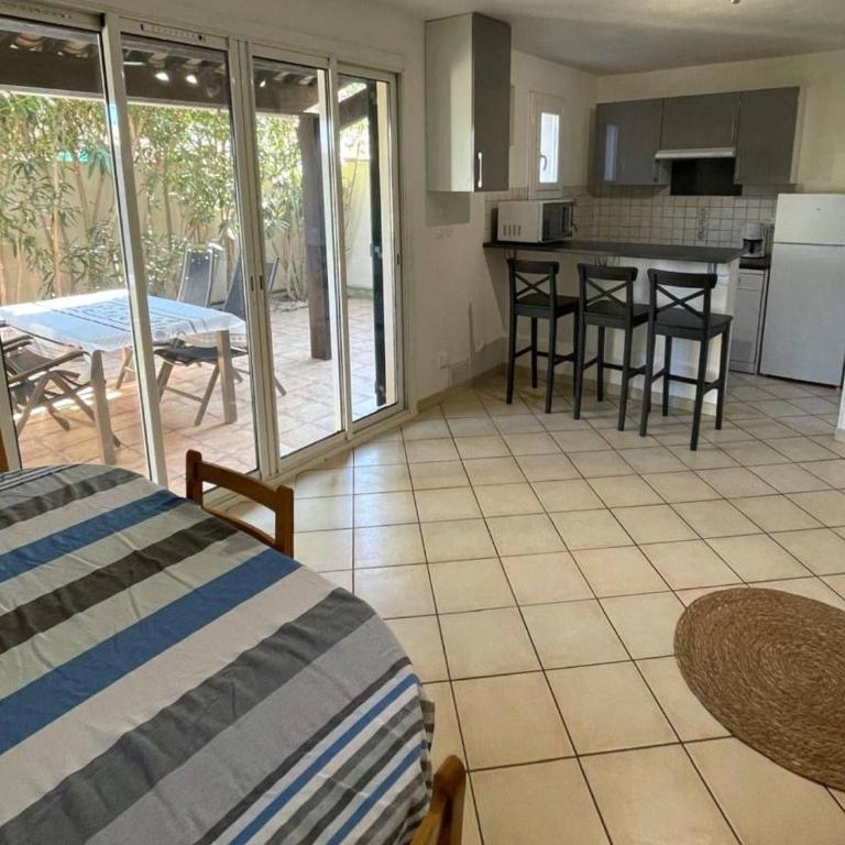 Villa T3 climatisée pour 6 avec piscine et parking au Cap d'Agde - FR-1-607-239 - Ferienhaus - 7