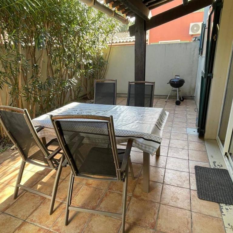 Villa T3 climatisée pour 6 avec piscine et parking au Cap d'Agde - FR-1-607-239 - Ferienhaus - 19