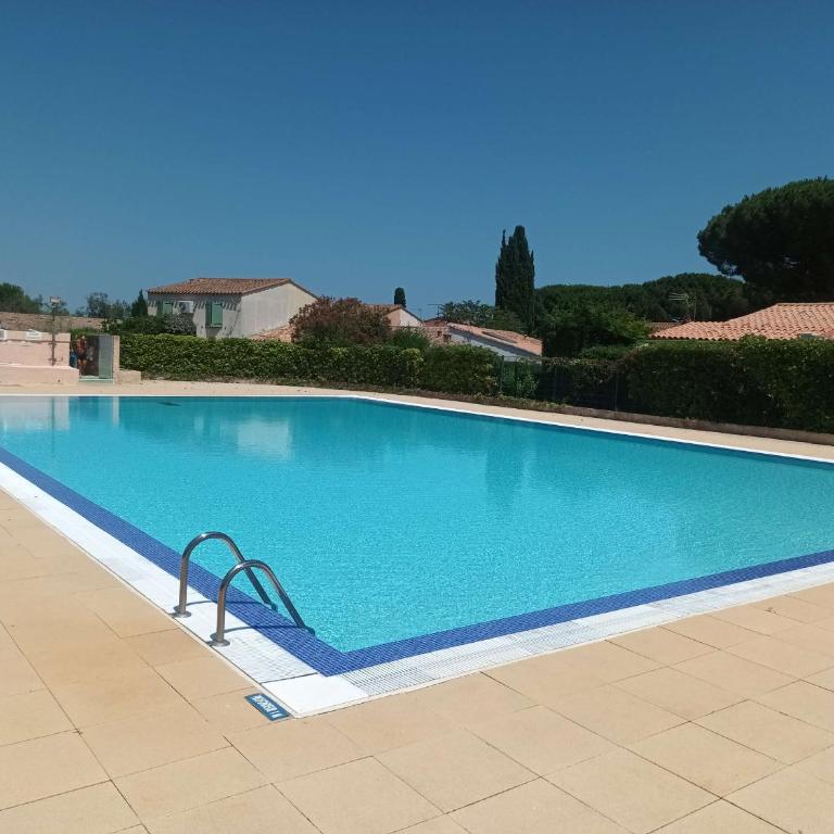 Villa T3 climatisée pour 6 avec piscine et parking au Cap d'Agde - FR-1-607-239 - Ferienhaus - 23