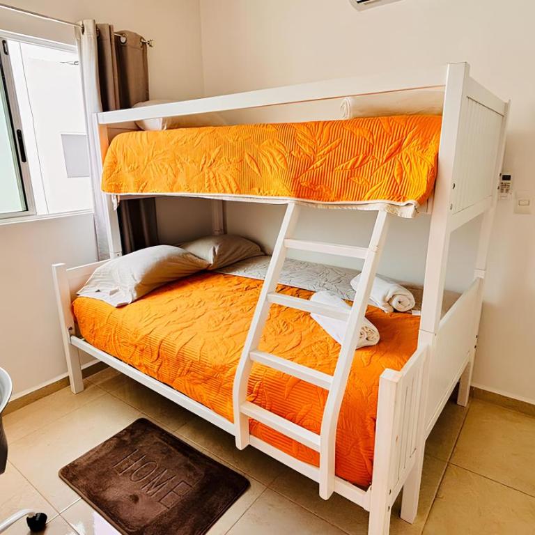 Casa amplia y privada con alberca para una escapada perfecta - Three-Bedroom House - 21