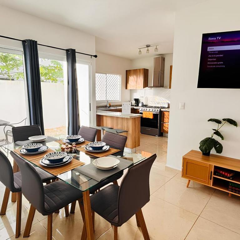 Casa amplia y privada con alberca para una escapada perfecta - Three-Bedroom House - 2