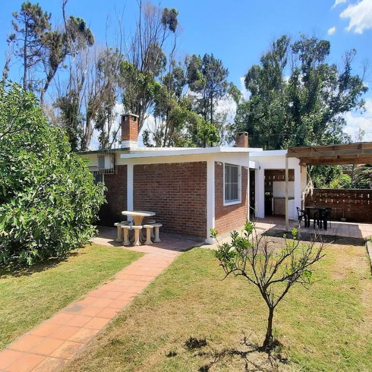 Casa en Piriápolis a pasos del Mar, Tranquila y confortable - Three-Bedroom House - 6