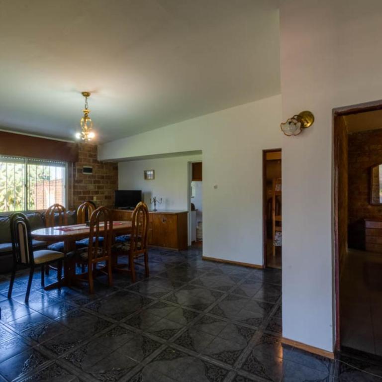Casa en Piriápolis a pasos del Mar, Tranquila y confortable - Three-Bedroom House - 15