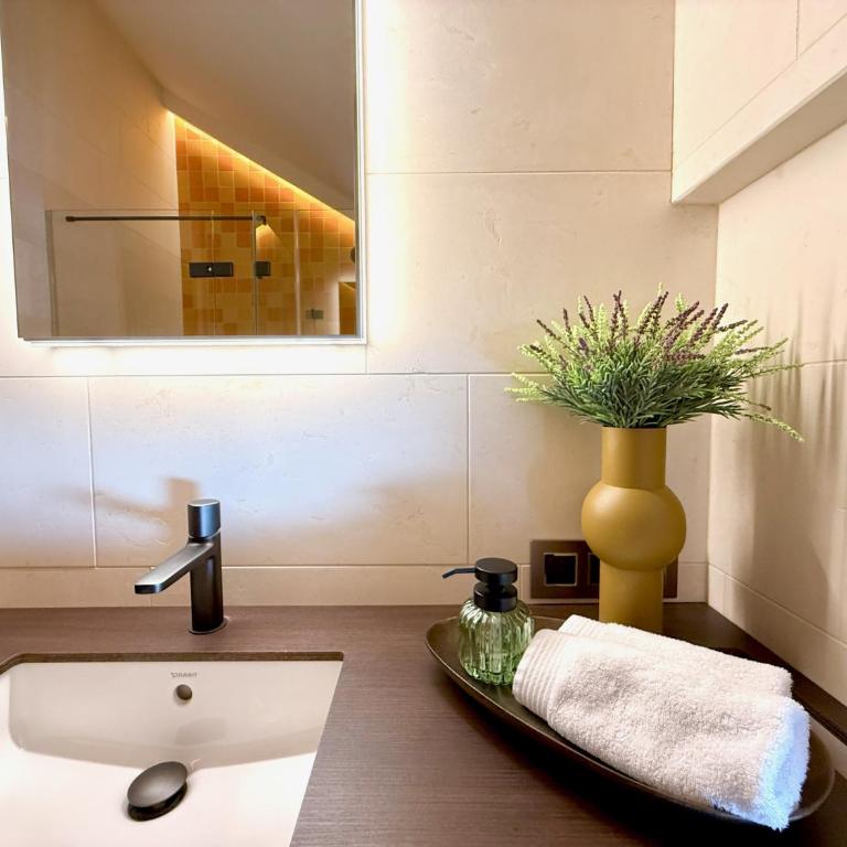 INFINITY SKY LODGE by belle-stay HEATED POOL, SAUNA and LIFT - Ferienhaus - 30