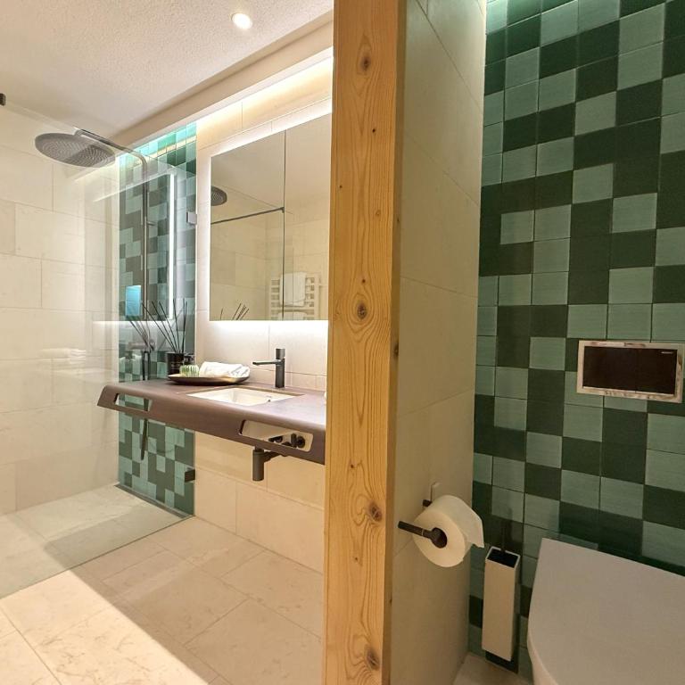 INFINITY SKY LODGE by belle-stay HEATED POOL, SAUNA and LIFT - Ferienhaus - 45