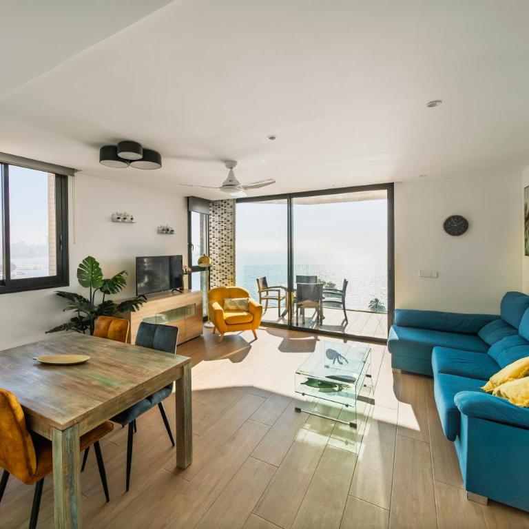 Primera linea de playa con vistas directas al mar-Apartamento premium Albufereta - Two-Bedroom Superior Apartment - 22