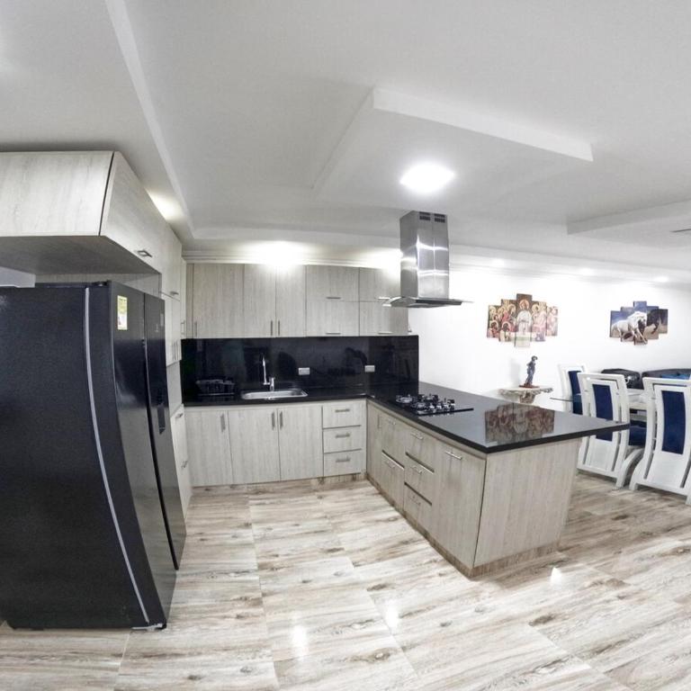 Viewpoint apartment near the Historic Center - Four-Bedroom Apartment - 16