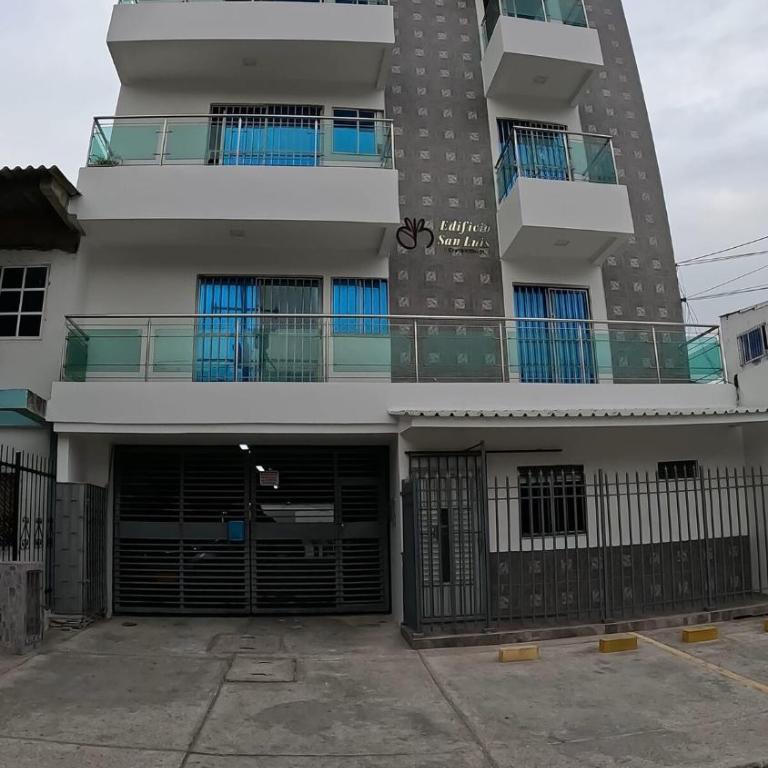 Viewpoint apartment near the Historic Center - Four-Bedroom Apartment - 22