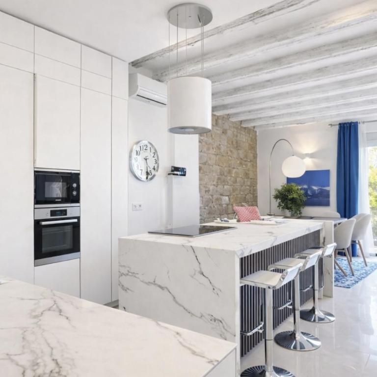Colom Apartment 3BR with Balcony & Port Vell Views - Three-Bedroom Apartment - 5