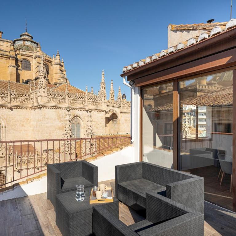 Ático con terraza y vistas únicas a la Catedral pleno centro de Granada - One-Bedroom Apartment - 9