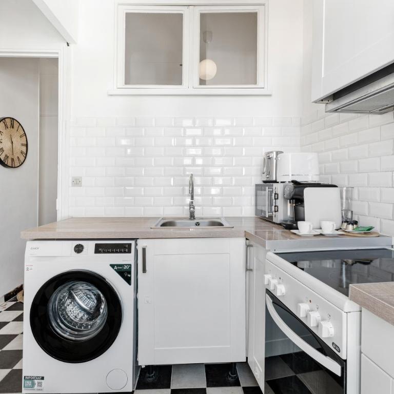 Nice Renting - BELLEVUE - Chic Elegant Refuge Residential Area Liberation - Appartement 2 Chambres - 9