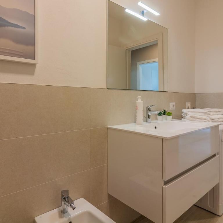 GuestHost - Lezzeno Beautiful View 1&2 - Appartamento con 1 Camera da Letto - 18