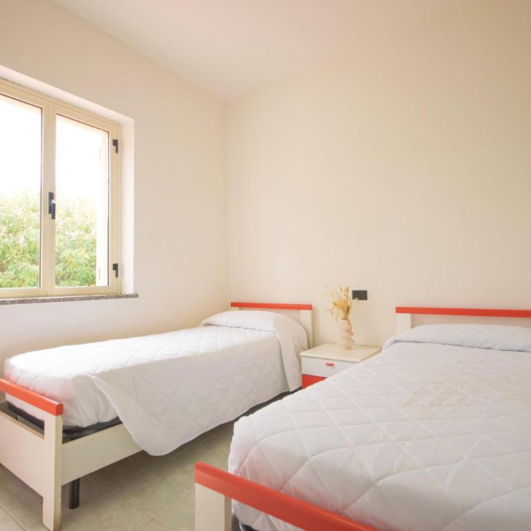 Oasi di Luce - Appartamento con 2 Camere da Letto e Vista Giardino - 2