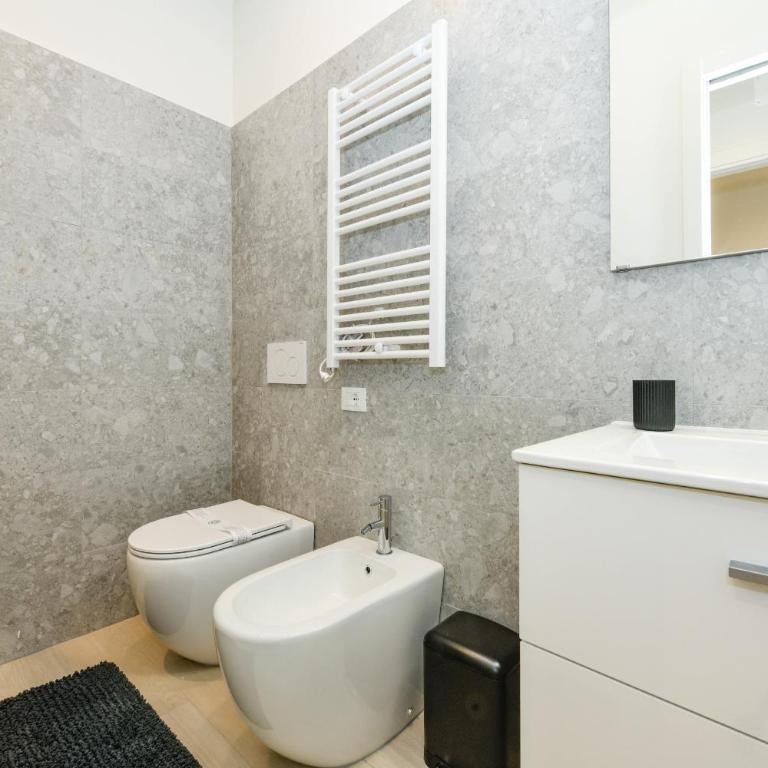 Desenzanoloft Garda Golden Sunrise official partner Homes and Villas By Marriott Bonvoy - Appartamento con Vista Lago - 26