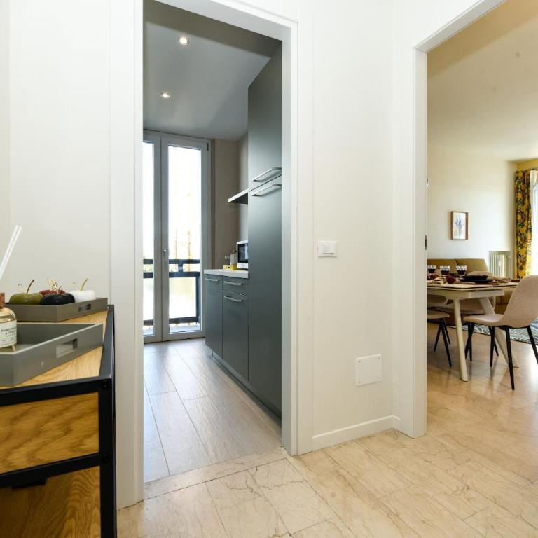 Desenzanoloft Garda Golden Sunrise official partner Homes and Villas By Marriott Bonvoy - Appartamento con Vista Lago - 10