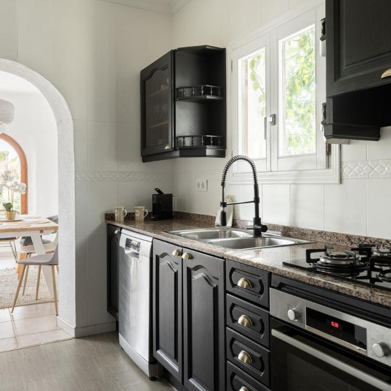 Villa Sea Breeze by Abahana Villas - Villa - 13