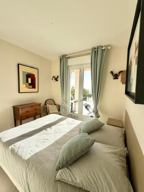 Villa les Amandines 110 m2 swimming pool, sea view air conditioning - Three-Bedroom Villa - 84