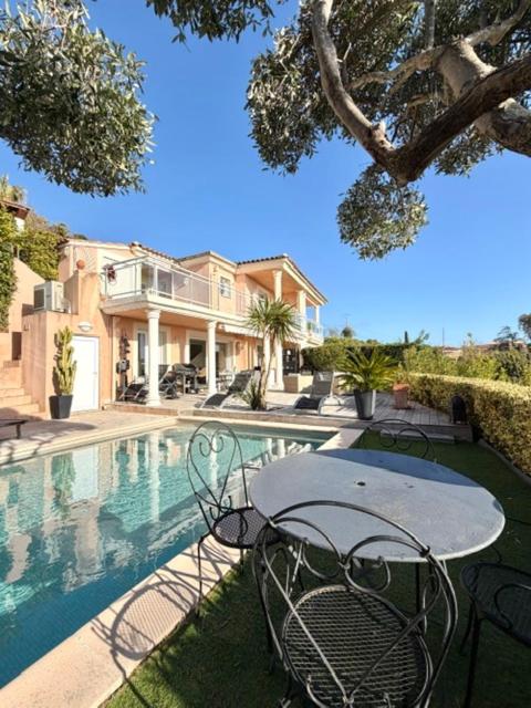 Villa les Amandines 110 m2 swimming pool, sea view air conditioning - Three-Bedroom Villa - 85