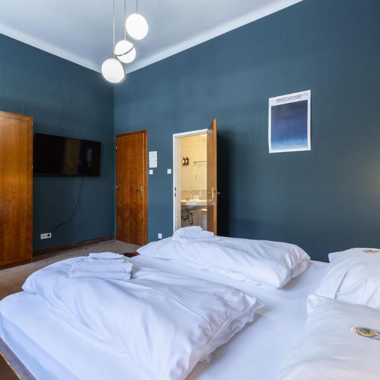the eighteen86 by keyone - Doppelzimmer mit Badewanne - 5