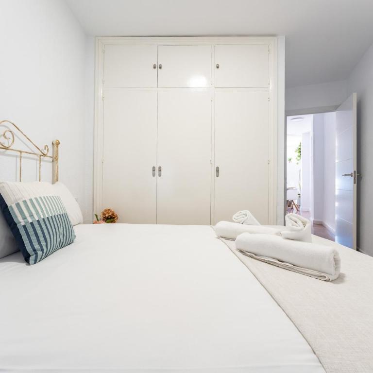 MalagaSuite Bajondillo Beach & Terrace - Apartamento de 2 dormitorios con terraza - 11