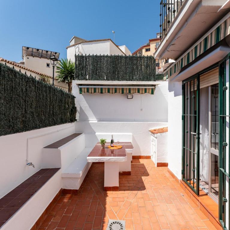 MalagaSuite Bajondillo Beach & Terrace - Apartamento de 2 dormitorios con terraza - 4