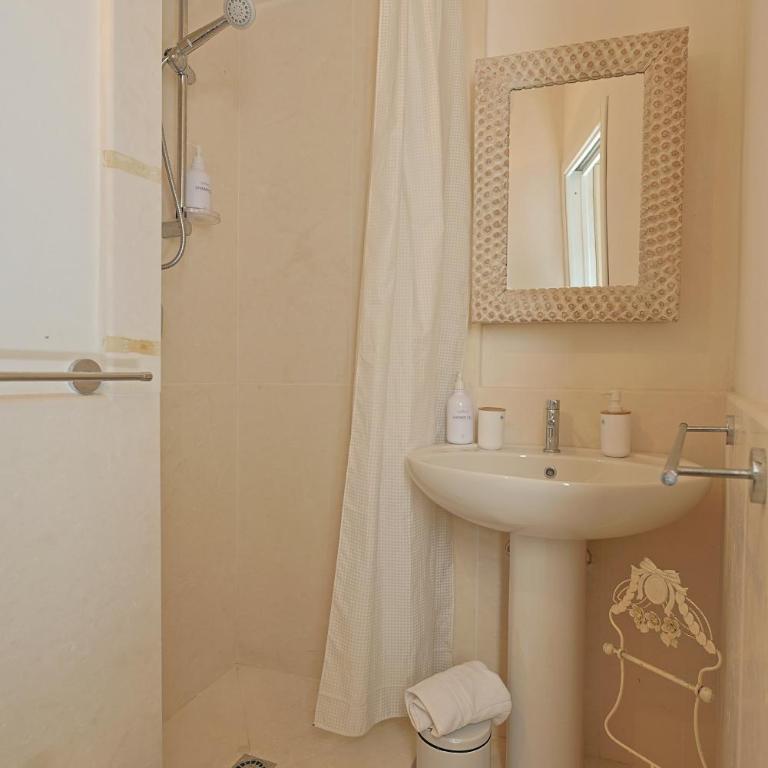 Alma Favignana Apartment - Two-Bedroom Apartment - 2
