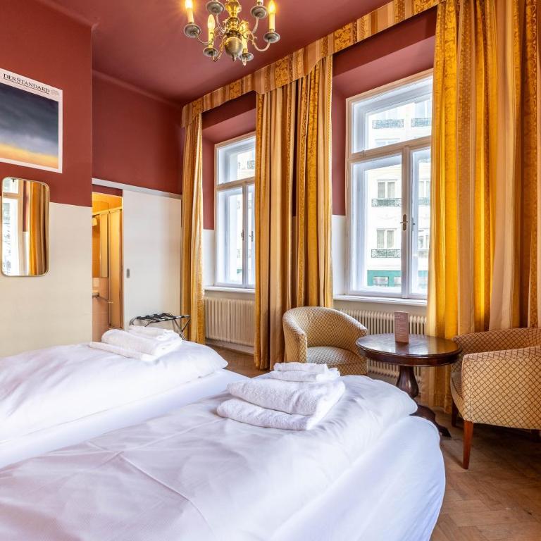 the eighteen86 by keyone - Doppelzimmer mit Dusche - 7