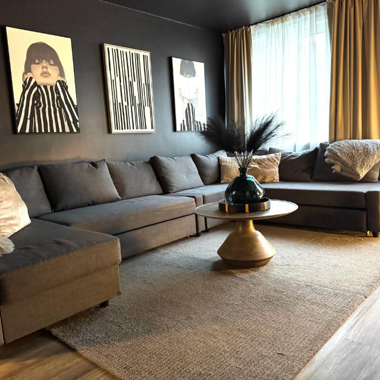 MAIER Suite Nürnberg City - NN404 - Altstadt fußläufig - 24h Self Check-in - Appartamento con 2 Camere da Letto - 1