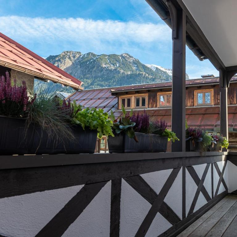 Oberstdorfer Einkehr - Mitten im Zentrum - Doppelzimmer mit Bergblick - 10