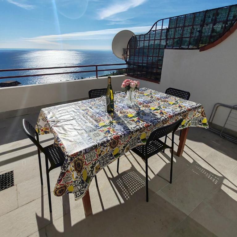 Casa Vista Mare - Appartamento con 1 Camera da Letto, Balcone e Vista Mare - 6