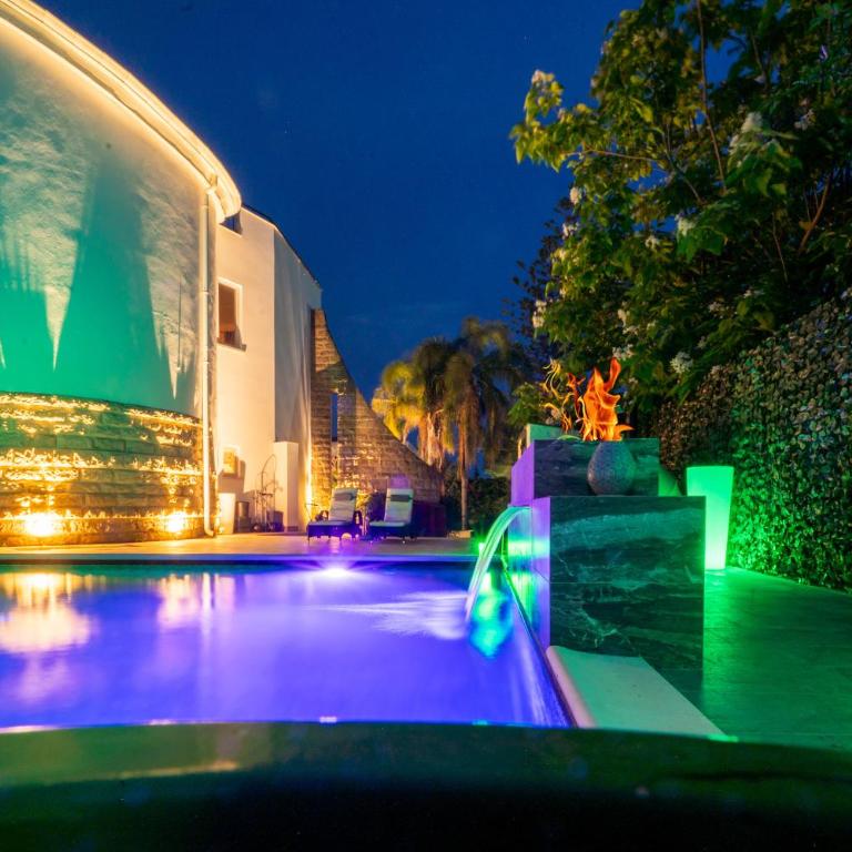 Pink Moon Private Luxury Villa Secluded Garden 5 Bedroom 4 en suite Bathrooms with Private Pool CAT 6 WiFi Close to Beach - Villa con Piscina Privata - 1