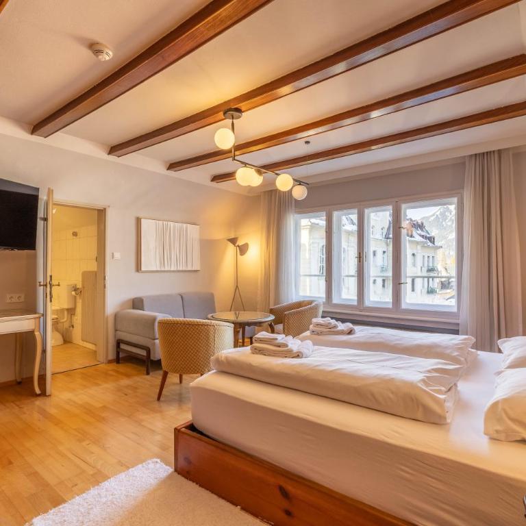 the eighteen86 by keyone - Doppelzimmer mit Badewanne - 1
